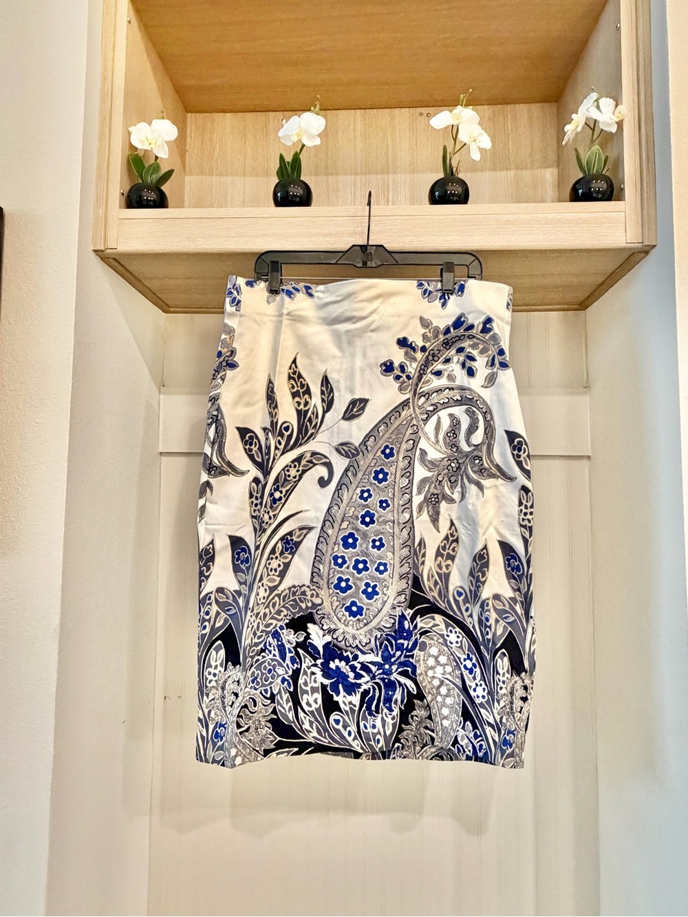 Lane Bryant Blue & White Paisley Pencil Skirt